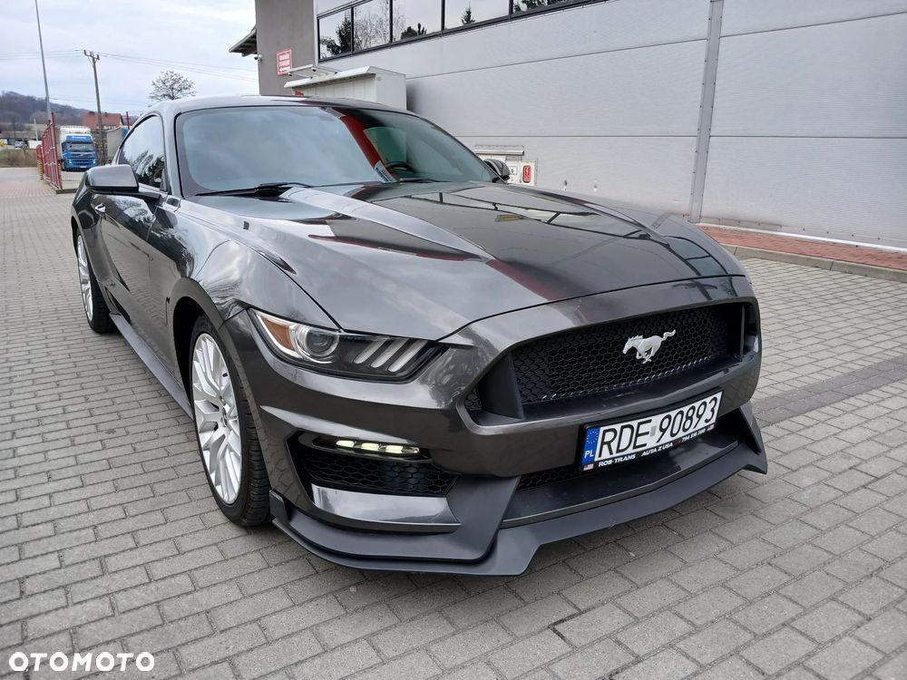 Ford Mustang - 16