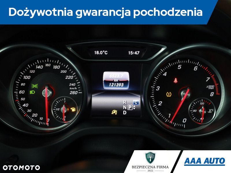 Mercedes-Benz CLA - 9