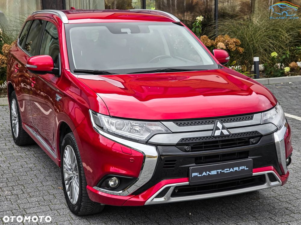 Mitsubishi Outlander 2.4 4WD Plug-In Hybrid Plus - 6