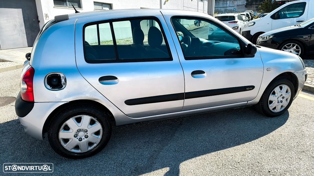 Renault Clio 1.2 16V Pack - 36