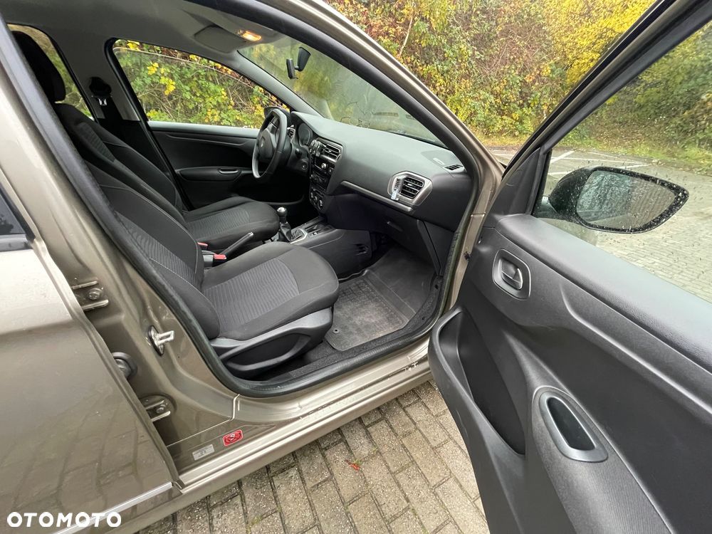 Peugeot 301 - 13