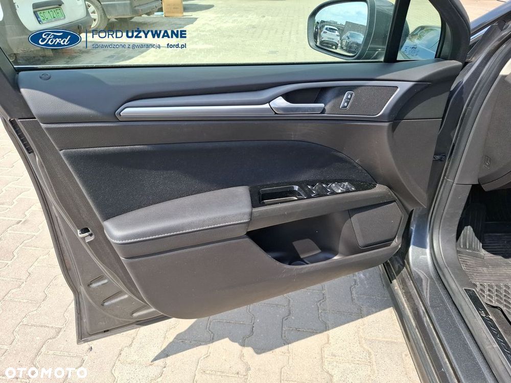 Ford Mondeo - 23