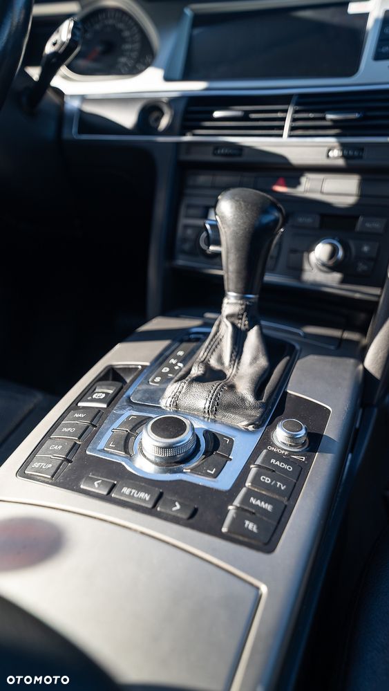 Audi A6 Avant - 17
