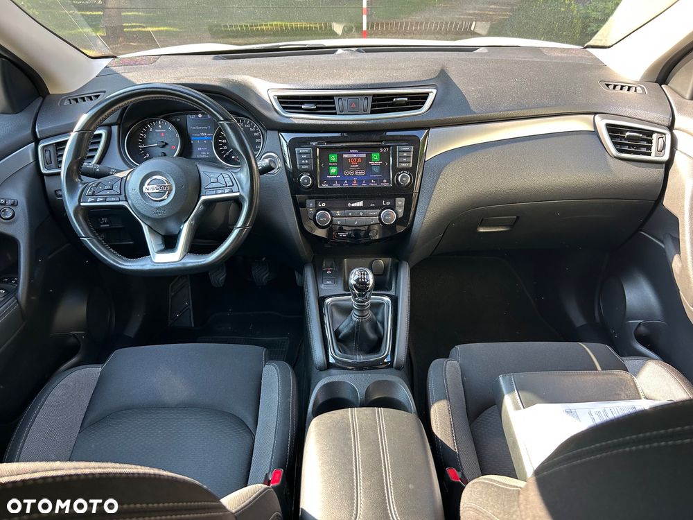Nissan Qashqai 1.3 DIG-T AKARI - 18