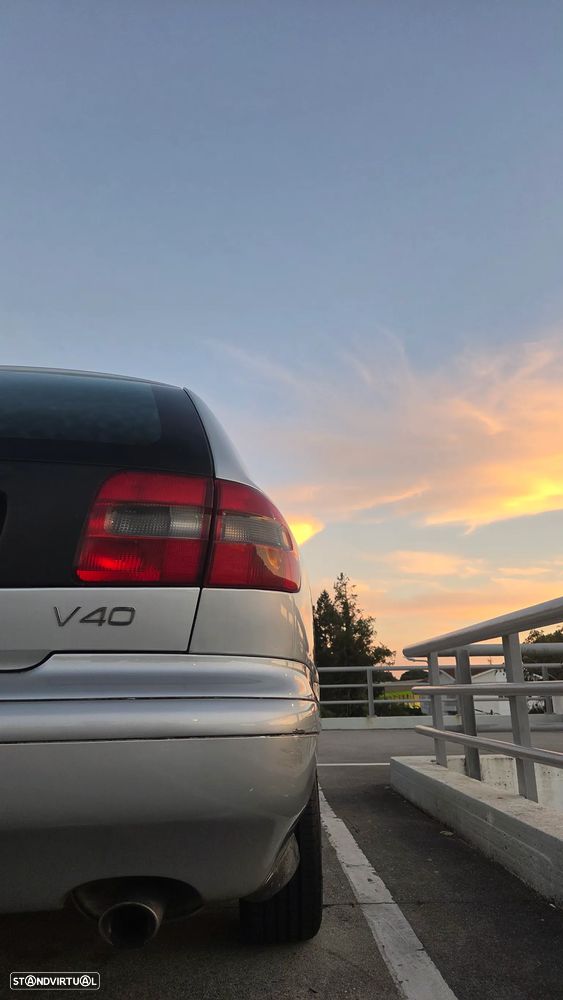 Volvo V40 1.6 - 6