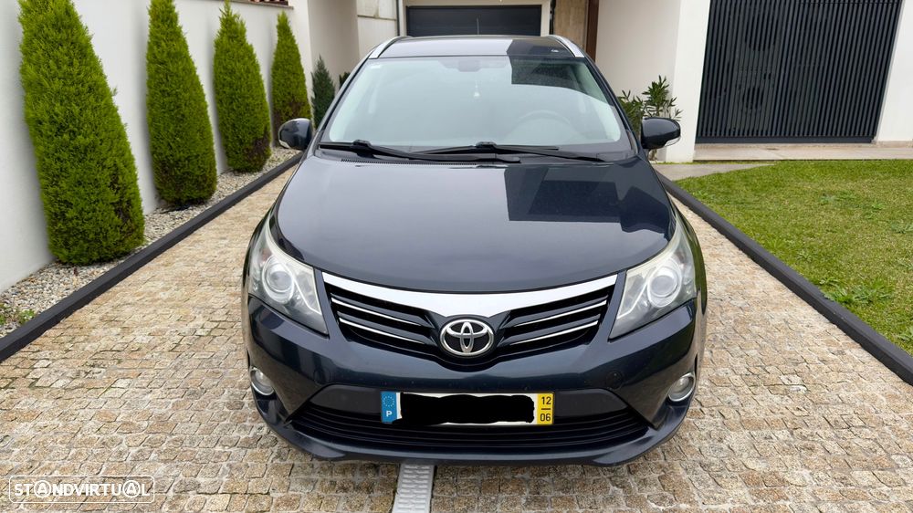 Toyota Avensis SW 2.0 D-4D - 2