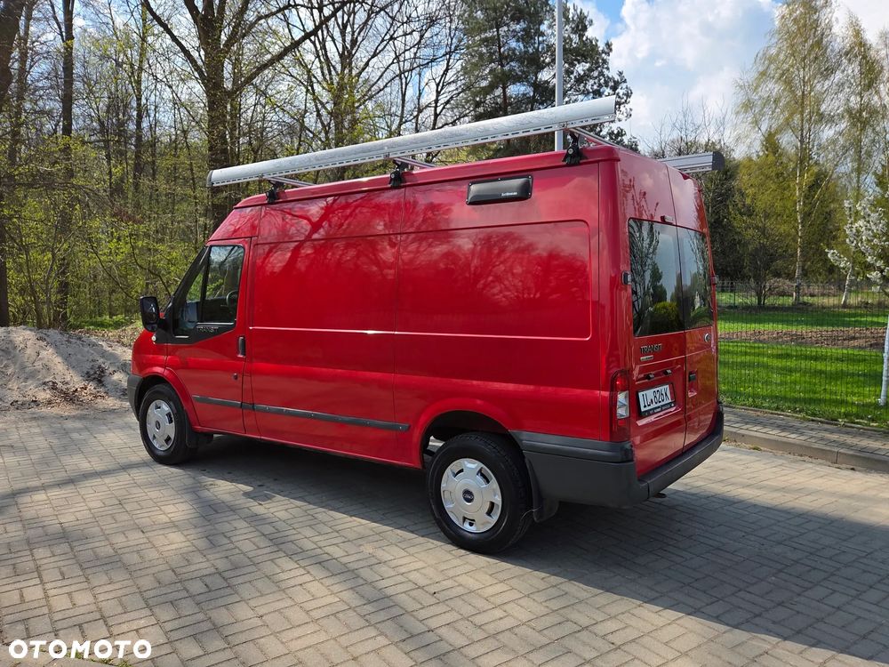 Ford TRANSIT 2,4TDCi - 11