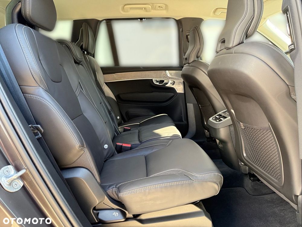 Volvo XC 90 - 30