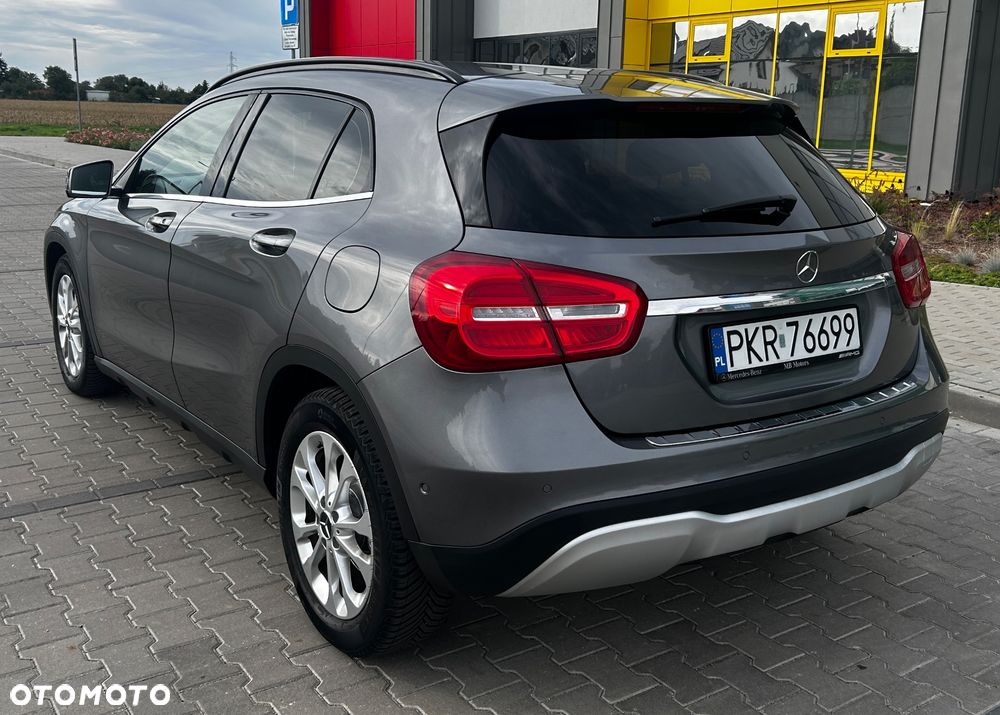 Mercedes-Benz GLA - 5