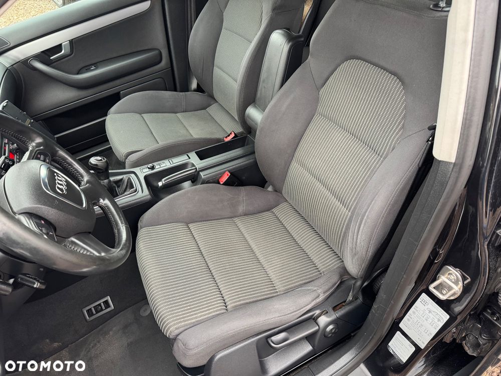 Audi A4 Avant 2.0 TDI DPF - 10