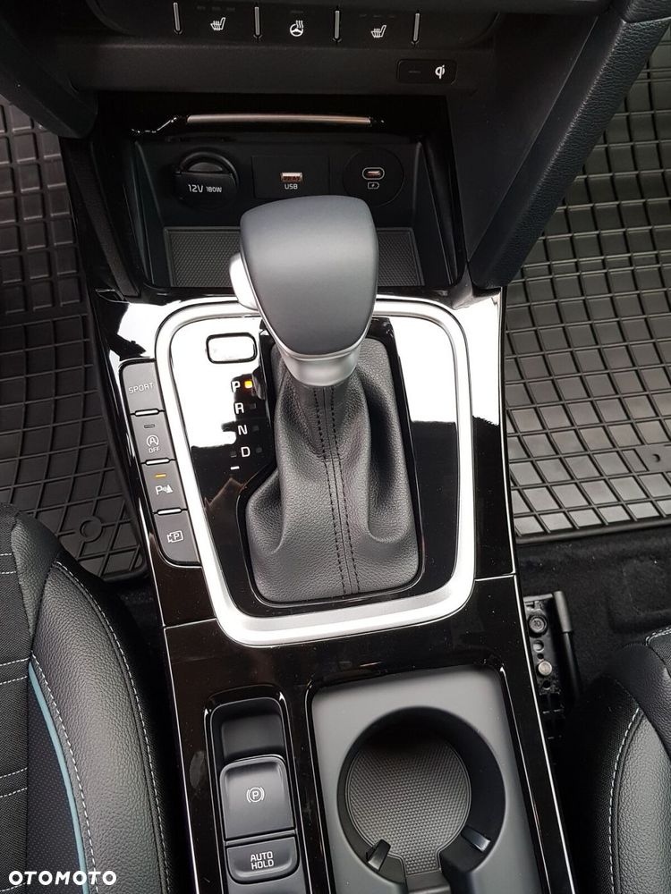 Kia XCeed 1.6 T-GDI Tribute DCT - 20