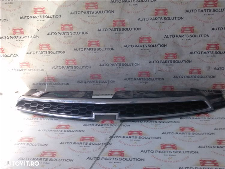 masca bara fata superioara chevrolet cruze 2.0 d an fabr. 2010 - 1