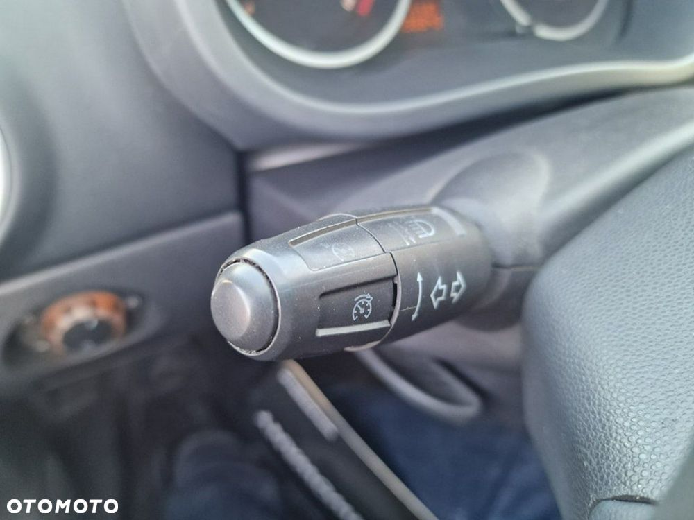 Opel Corsa 1.4 16V Edition - 12