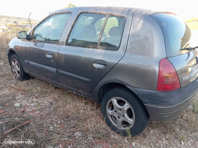 Renault Clio 1.2 - 6