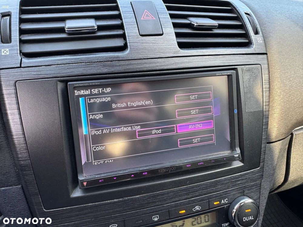 Toyota Avensis 2.2 D-4D Sol Plus Platinium - 16