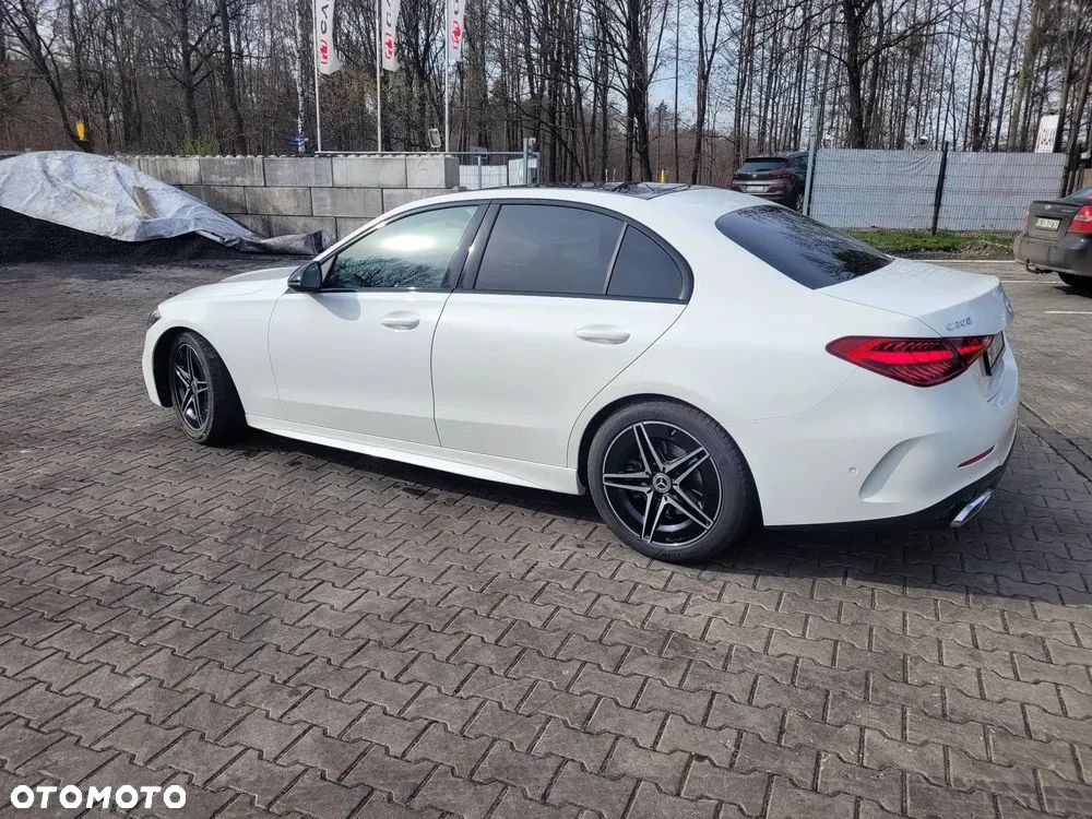 Mercedes-Benz Klasa C ver-300-9g--tronic - 8