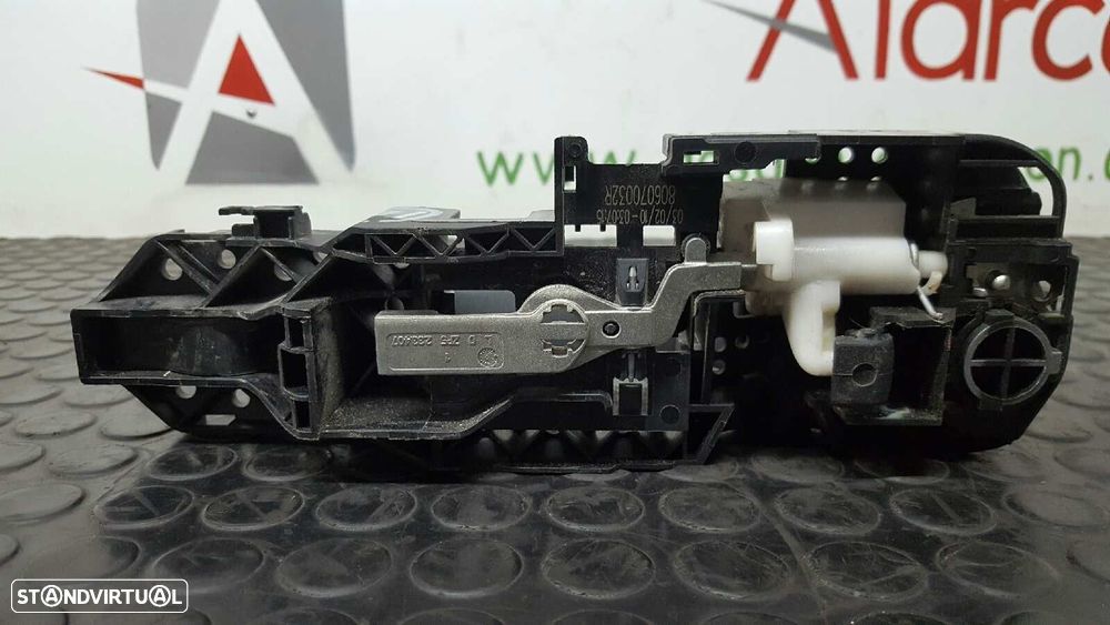 PUXADOR EXTERIOR TRASEIRO ESQUERDO RENAULT MEGANE III BERLINA 5 P BOSE EDITION - 3