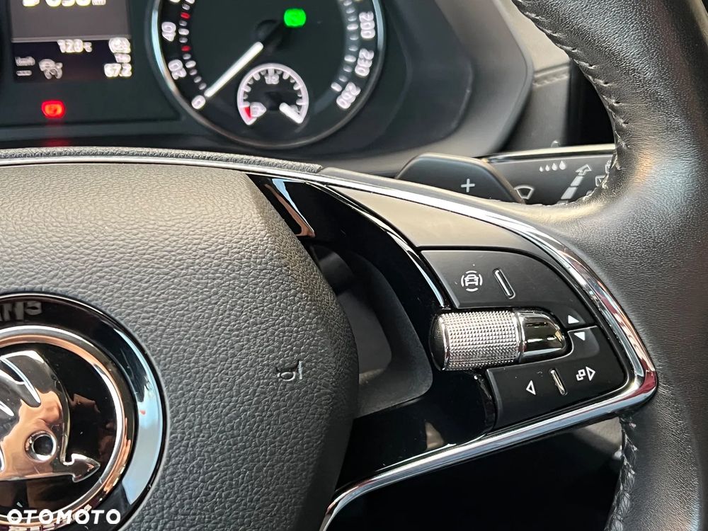 Skoda Octavia 1.5 TSI e-TEC DSG Style - 22