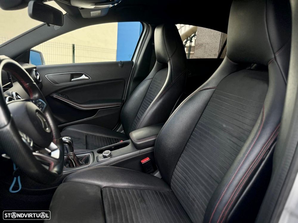 Mercedes-Benz A 180 d AMG Line - 13