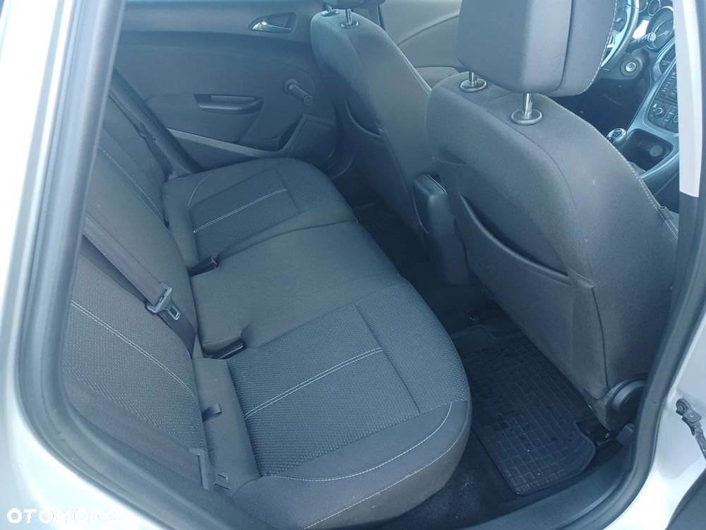 Opel Astra - 11