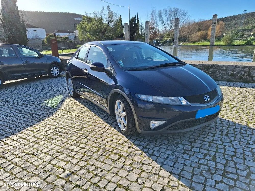 Honda Civic 2.2 i-CTDi Executive - 1