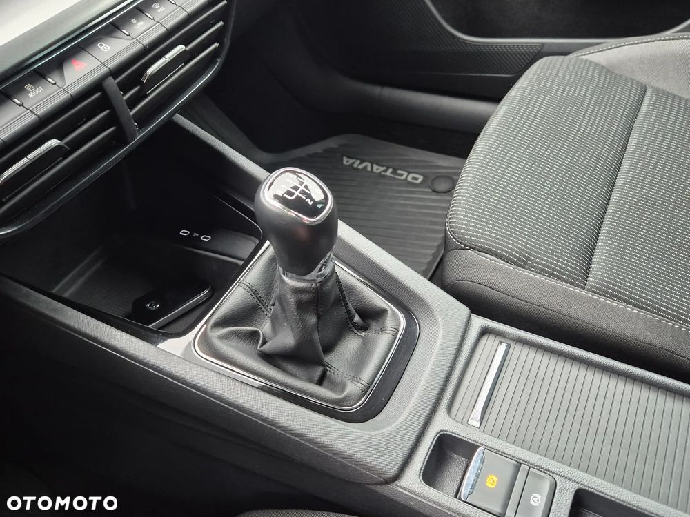 Skoda Octavia 1.5 TSI ACT Ambition - 29