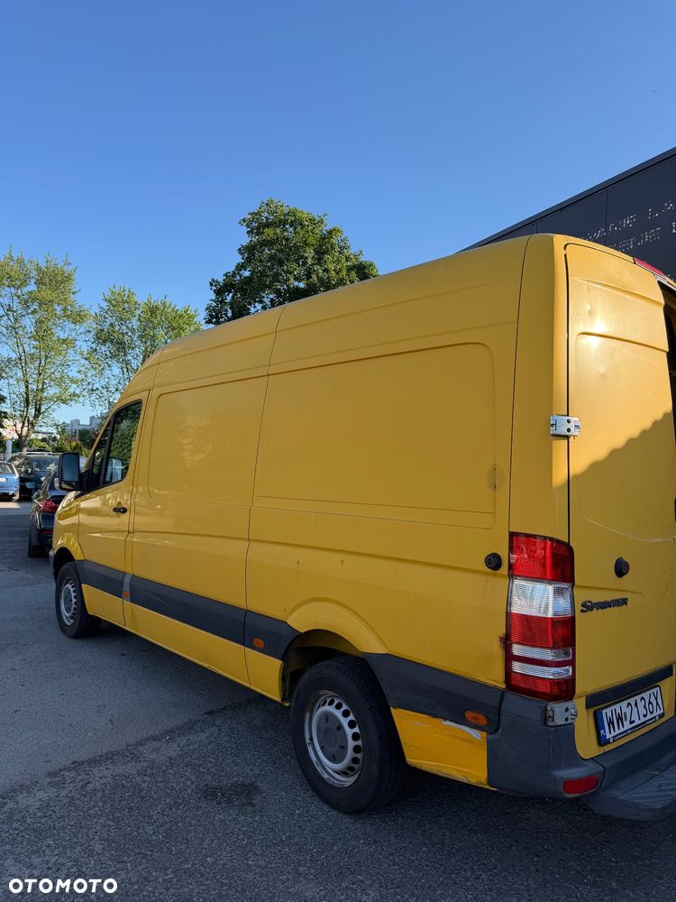 Mercedes-Benz Sprinter - 4