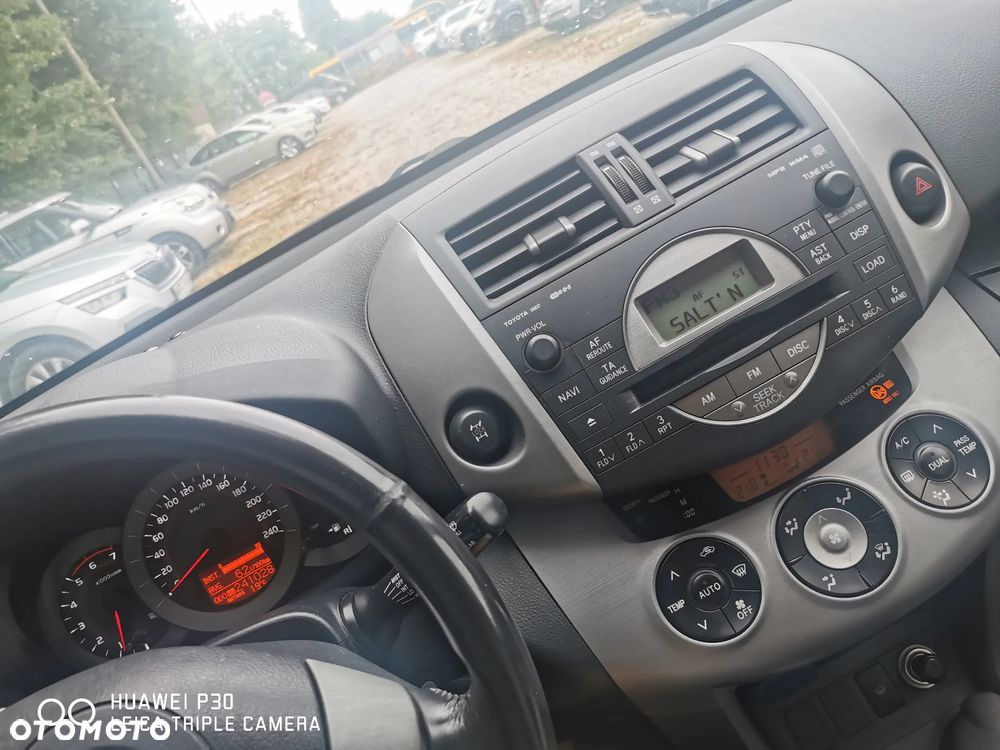 Toyota RAV4 2.2 D-4D Sol - 7