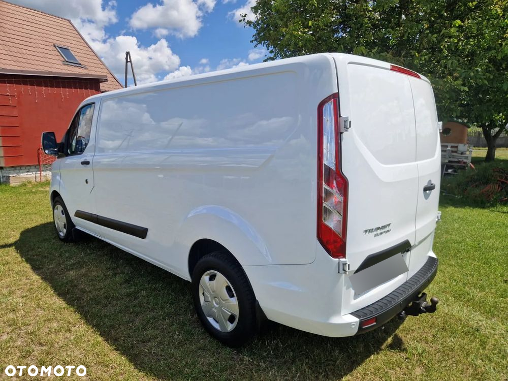 Ford Custom - 15