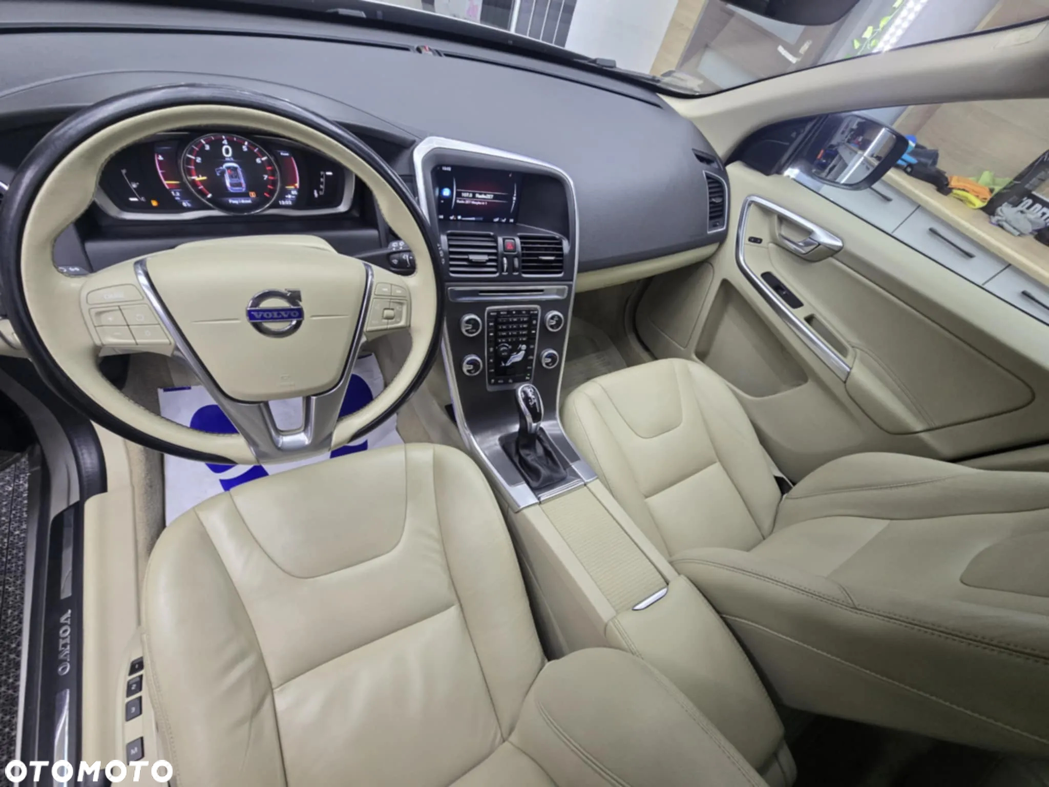Volvo XC 60 T5 Drive-E Summum - 4