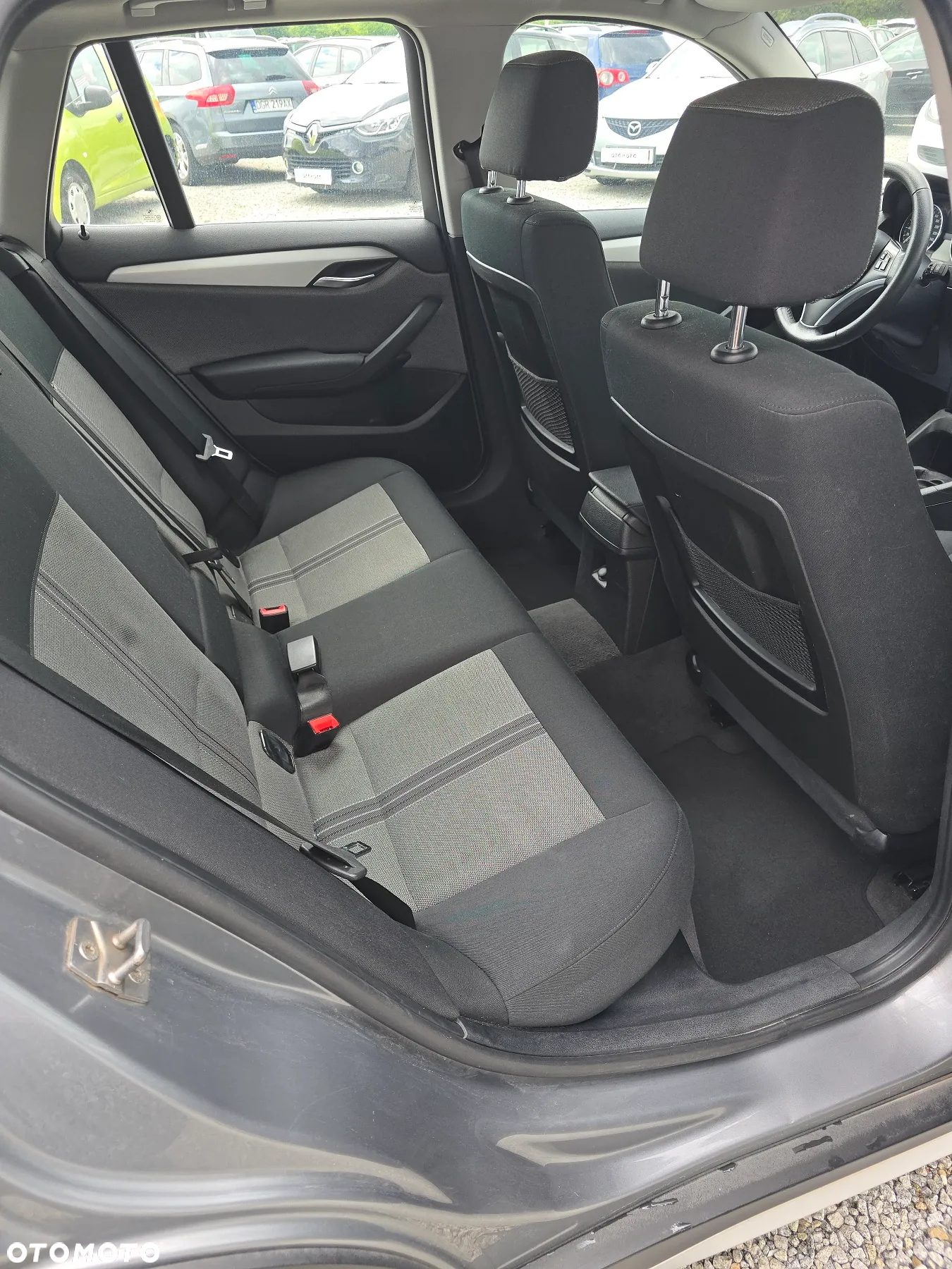 BMW X1 sDrive20i - 11