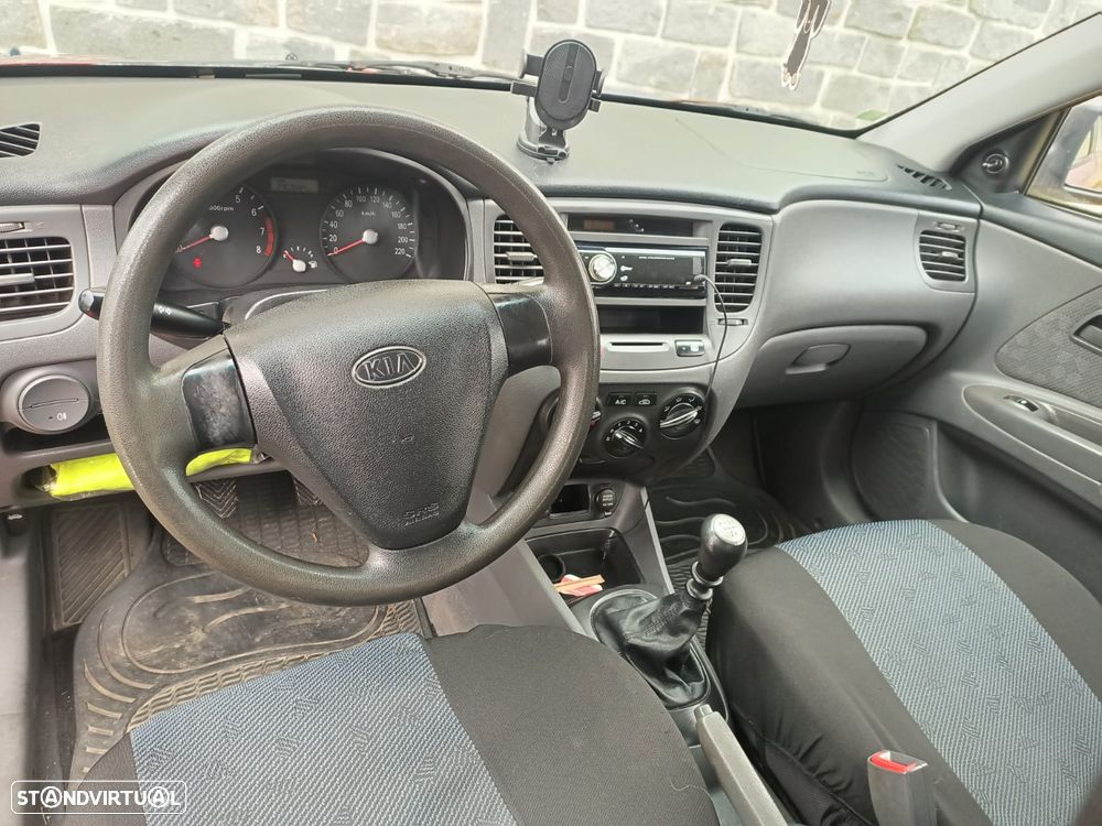 Kia Rio 1.4 LX - 6