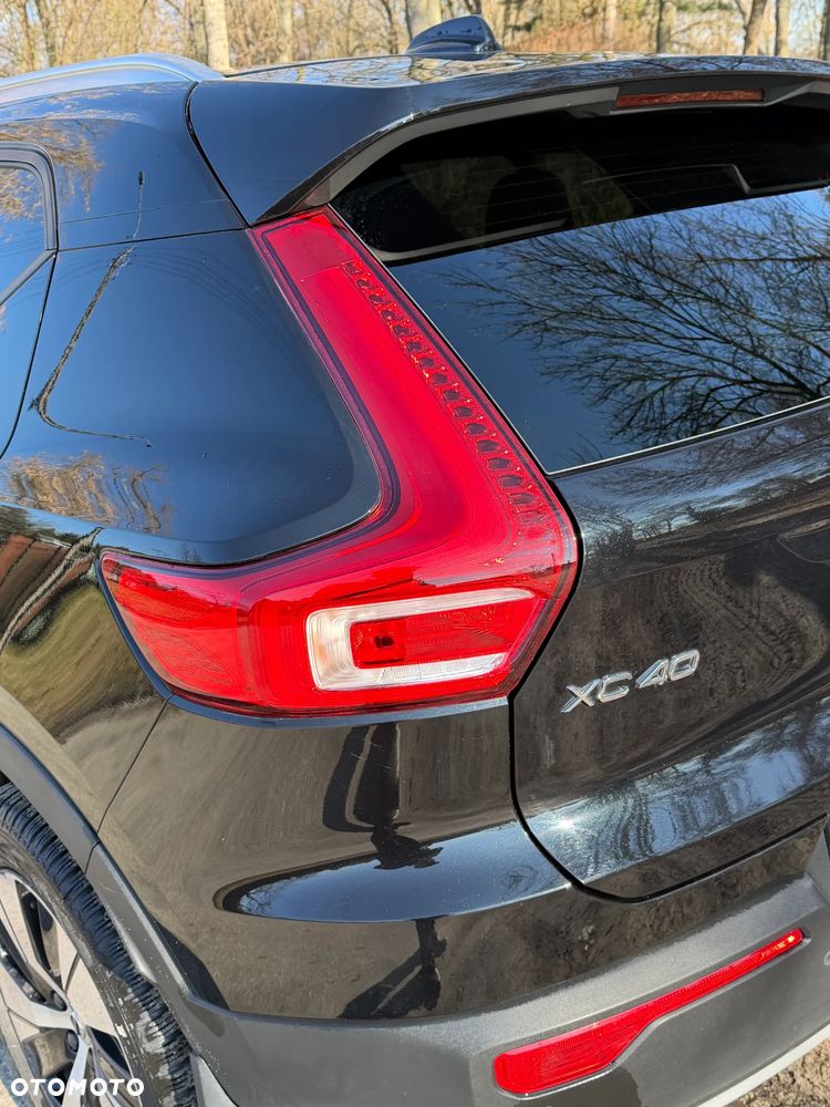 Volvo XC 40 T3 Momentum Pro - 4