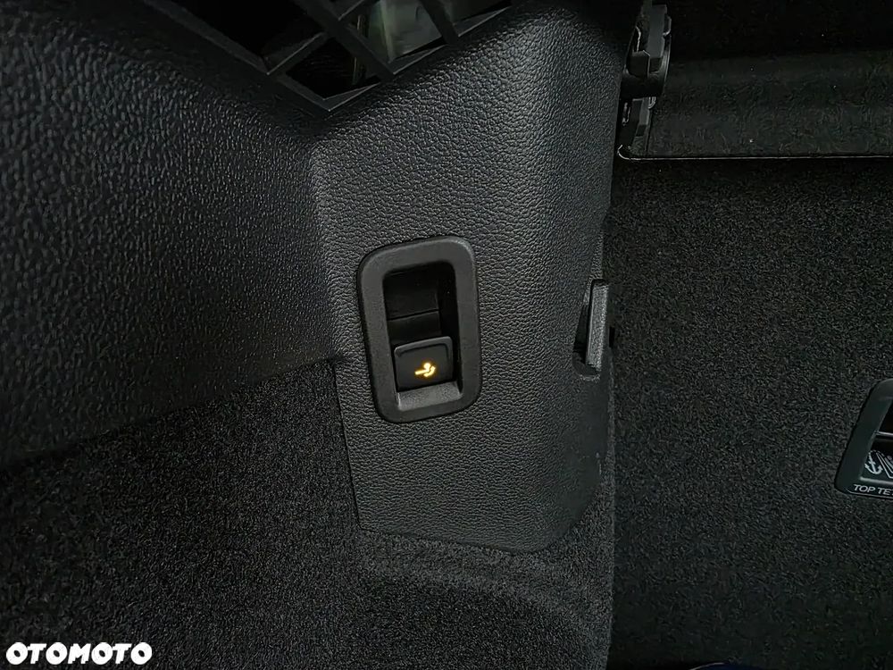 Volkswagen Golf 2.0 TSI 4Motion R DSG - 18