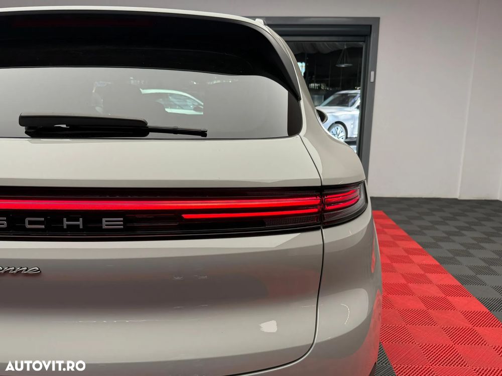 Porsche Cayenne E-Hybrid - 13