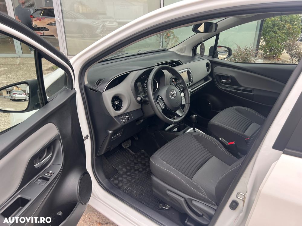 Toyota Yaris - 7