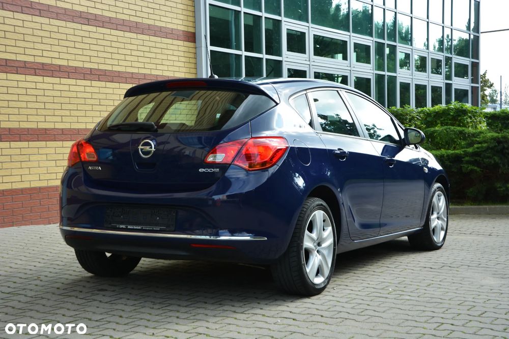 Opel Astra 1.6 ECOFLEX Start/Stop Fun - 4