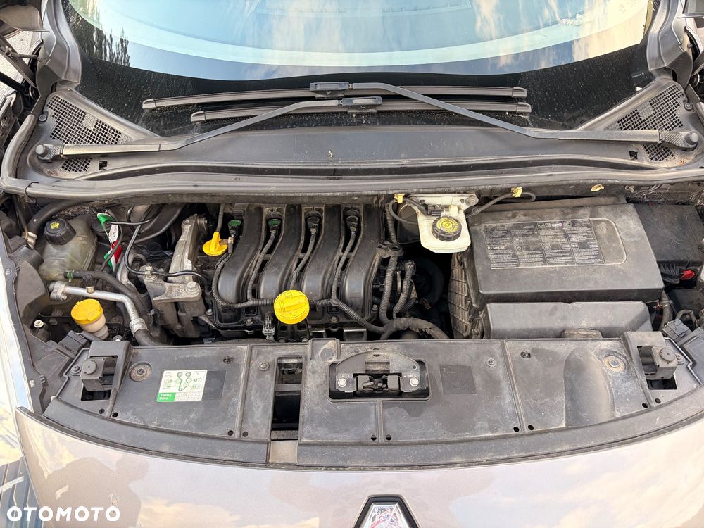 Renault Scenic - 8