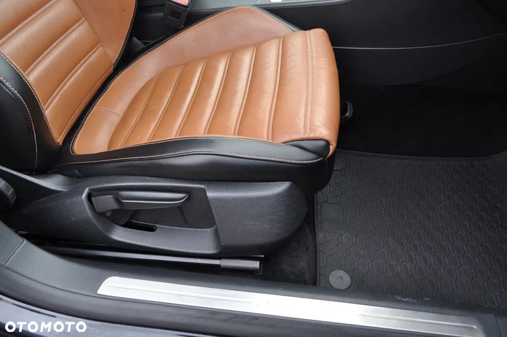 Volkswagen Passat Alltrack 2.0 TDI 4Mot DSG - 36