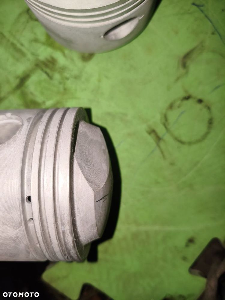 Tłoki 79.0 Ural M61 M62 M63 M66 M67 - 4