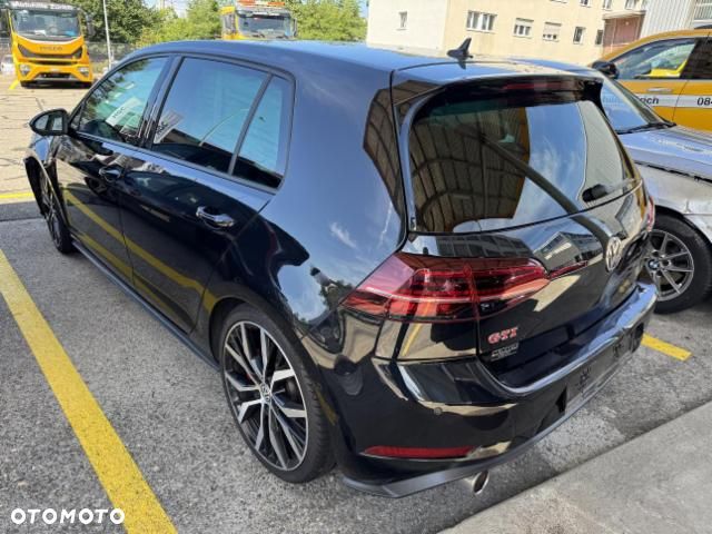 Volkswagen Golf GTI 2.0 TSI OPF DSG Performance - 2