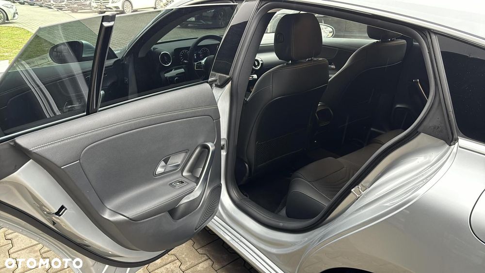 Mercedes-Benz CLA - 14