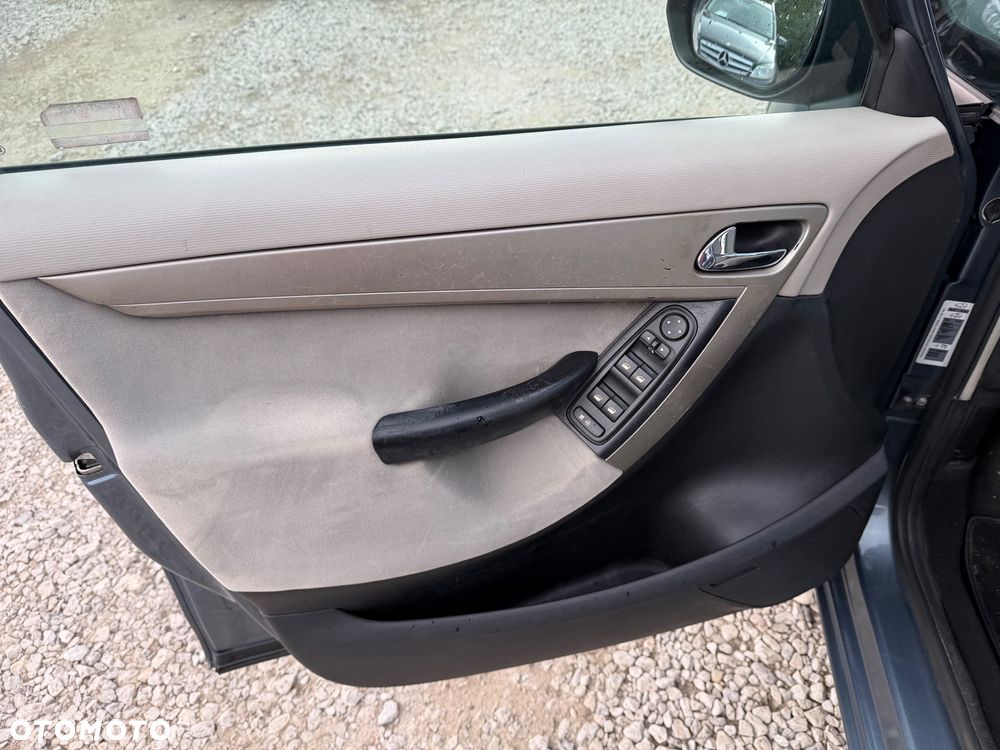 Citroën C4 Picasso 1.8 16V Tendance - 27