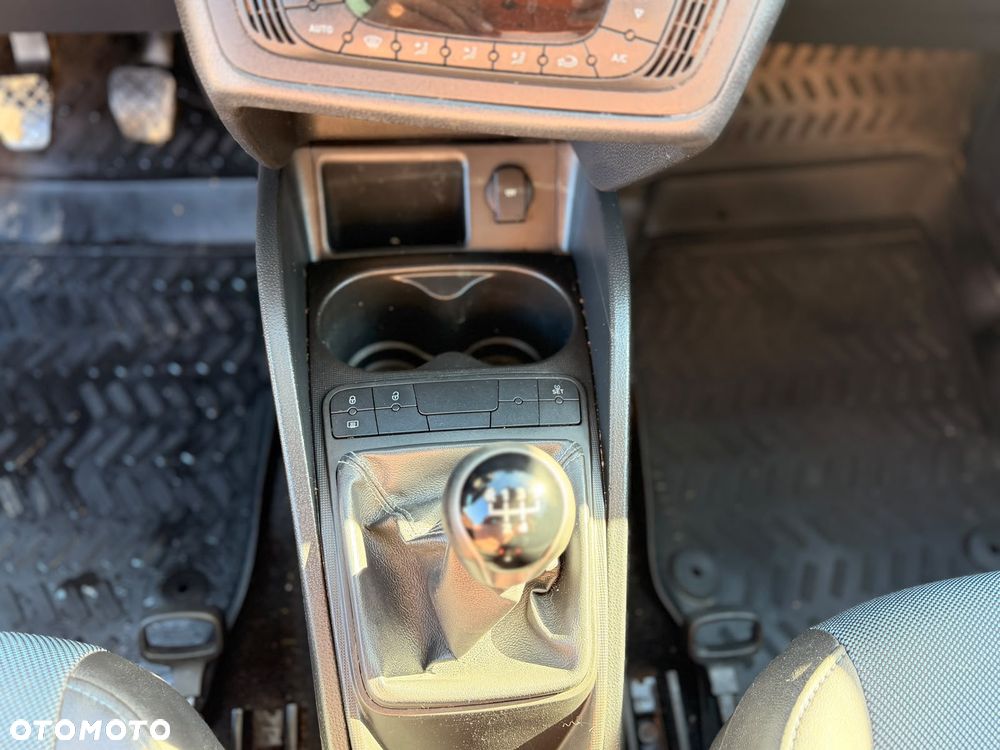 Seat Ibiza 1.2 TSI CONNECT - 13