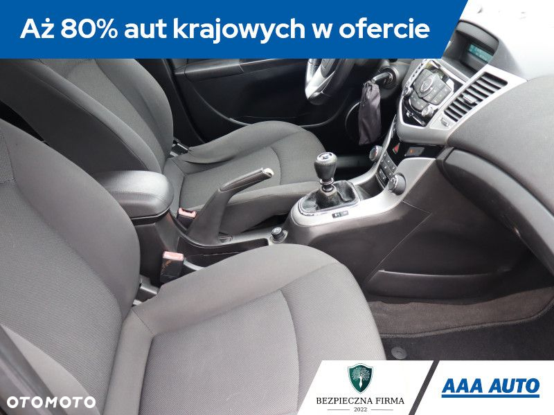 Chevrolet Cruze - 10