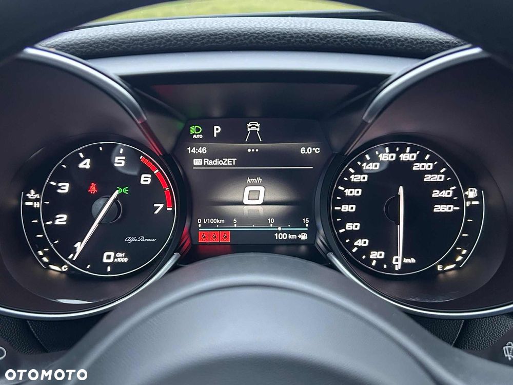 Alfa Romeo Giulia - 31