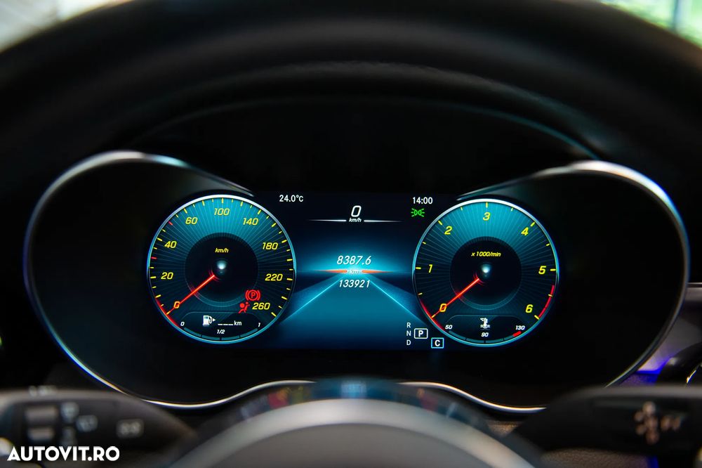 Mercedes-Benz GLC 300 d 4MATIC - 18