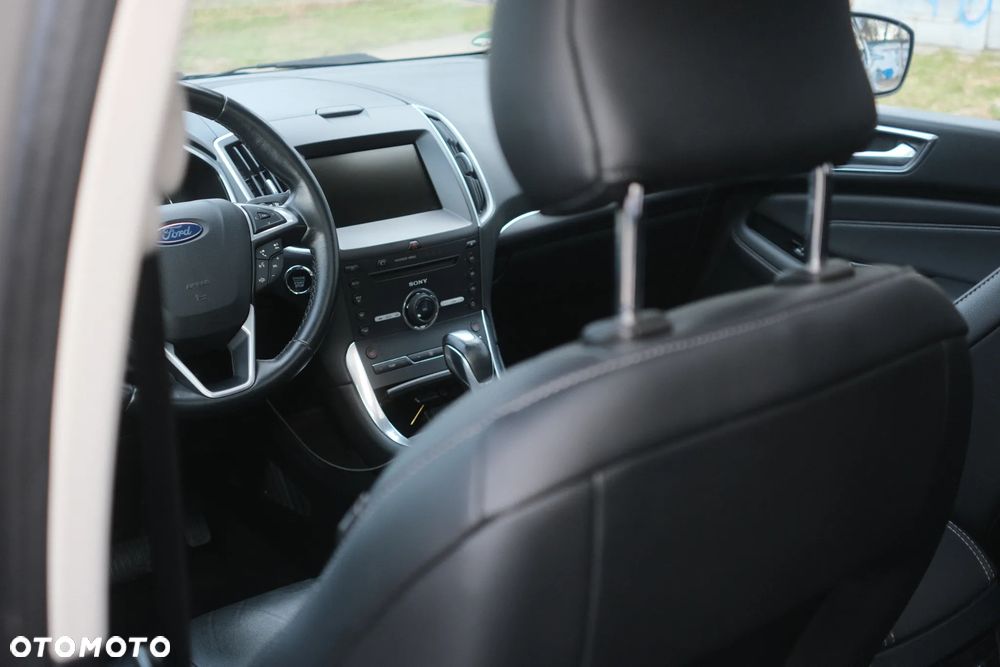 Ford S-Max 2.0 TDCi 4WD Titanium PowerShift - 15