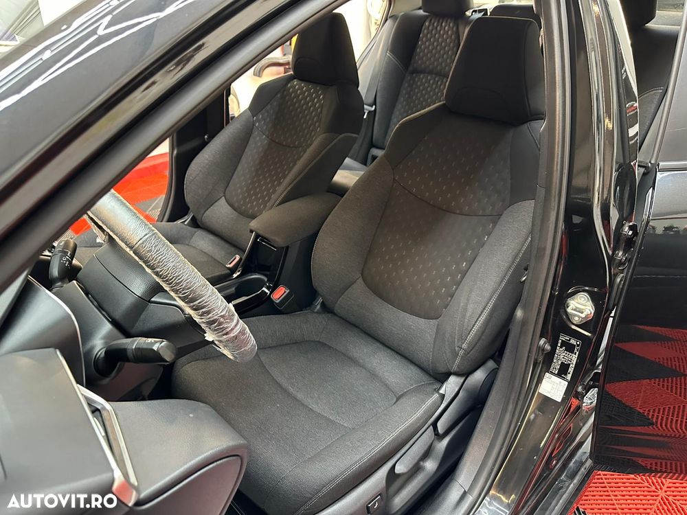 Toyota Corolla 1.8 HSD Business - 7