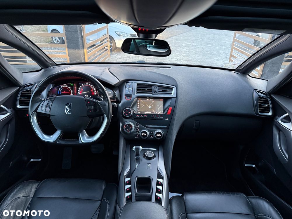 Citroën DS5 Hybrid4 EGS6 SportChic - 3